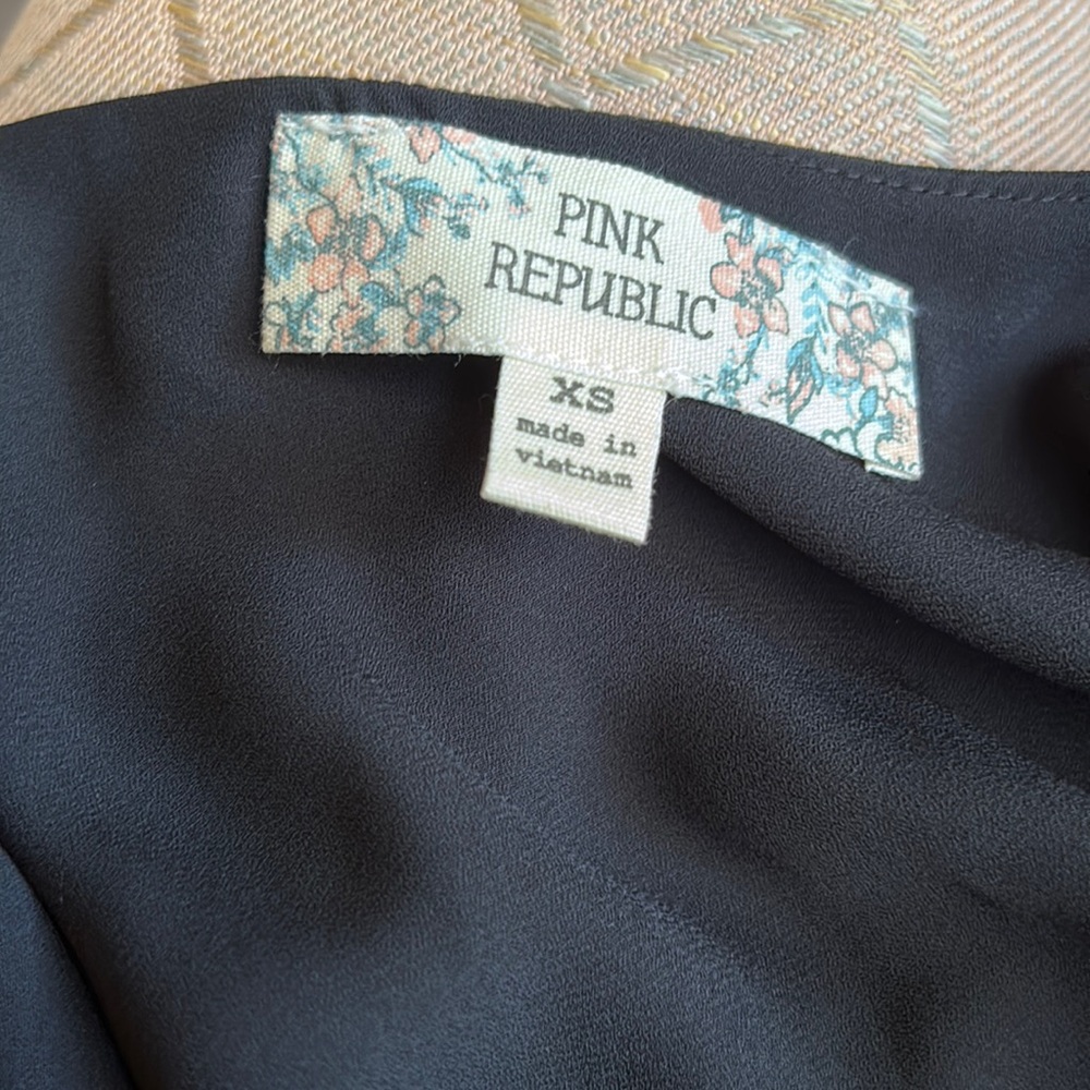 Black Lined Cami Tank Size S